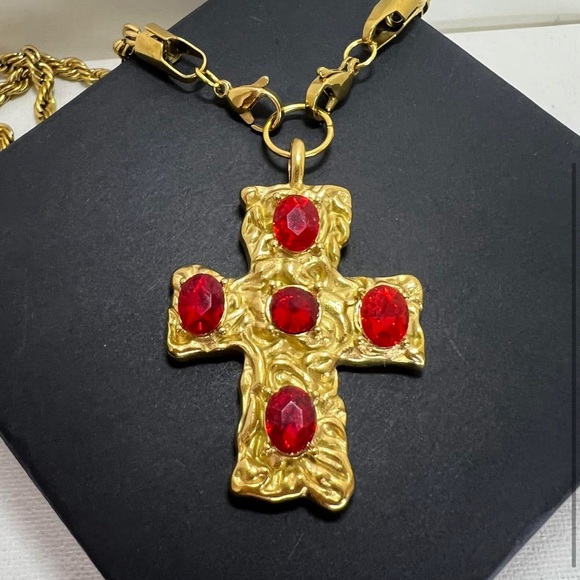 18k Gold Red CZ Cross Pendant Rope Chain - Picture 3 of 4